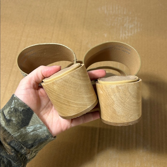 Madewell The Kiera Mule Sandal in Snake Embossed Leather Size 9 - Picture 4 of 5